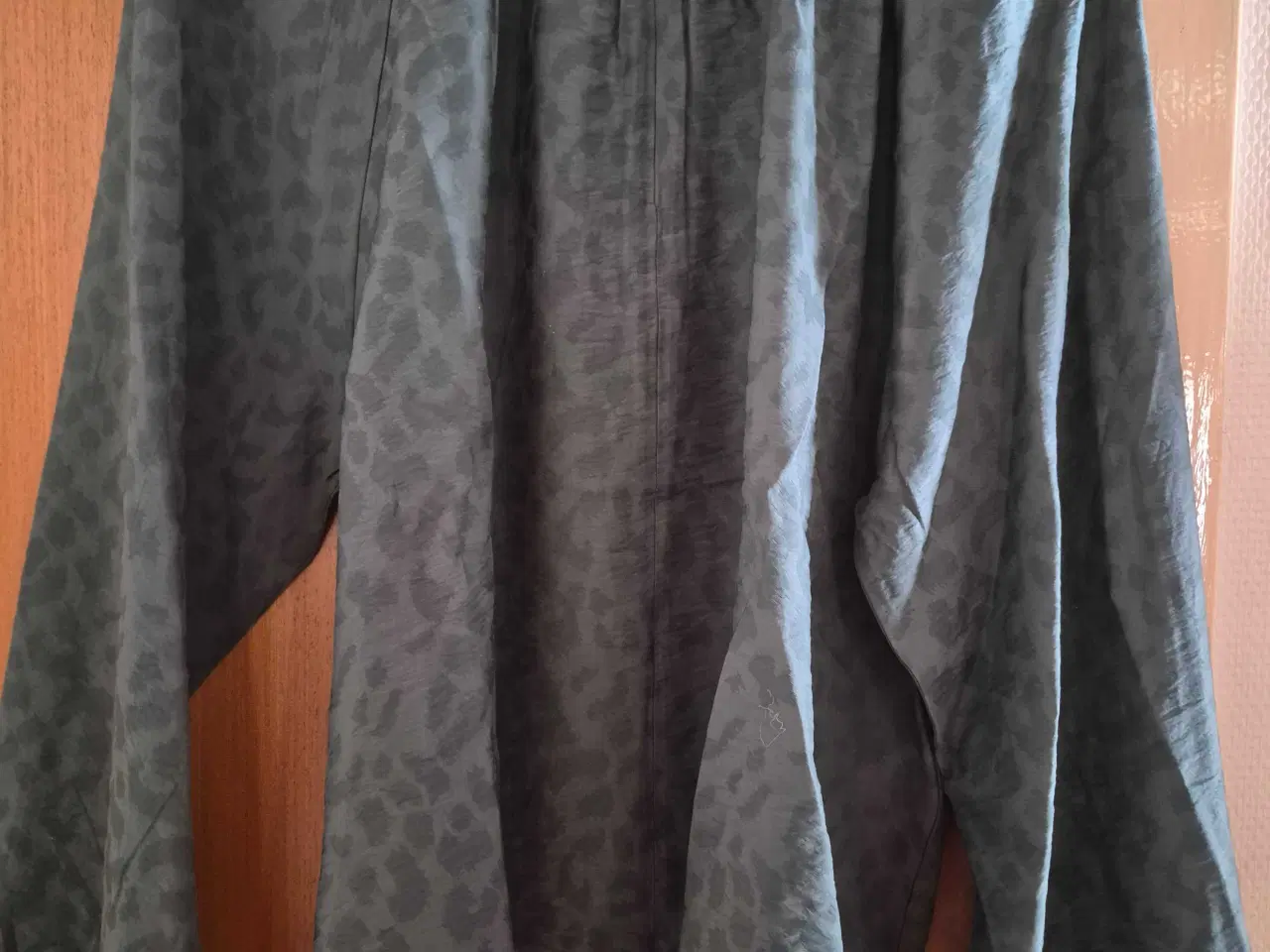 Billede 1 - Pæn object bluse 