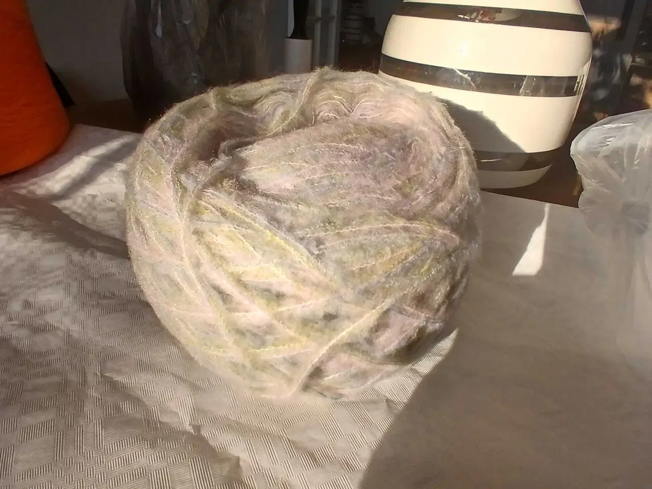 Billede 1 - Garnnøgle sælges 