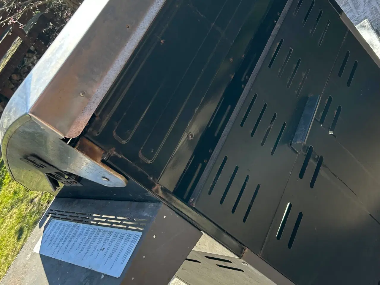 Billede 3 - Fin men godt brugt gasgrill 