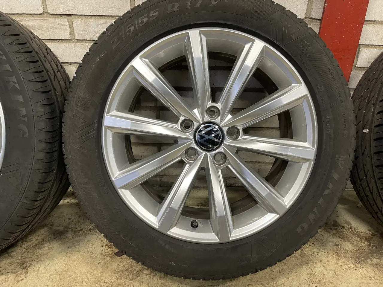 Billede 6 - 17 VW Passat 215/55r17 Ref.223 sommer