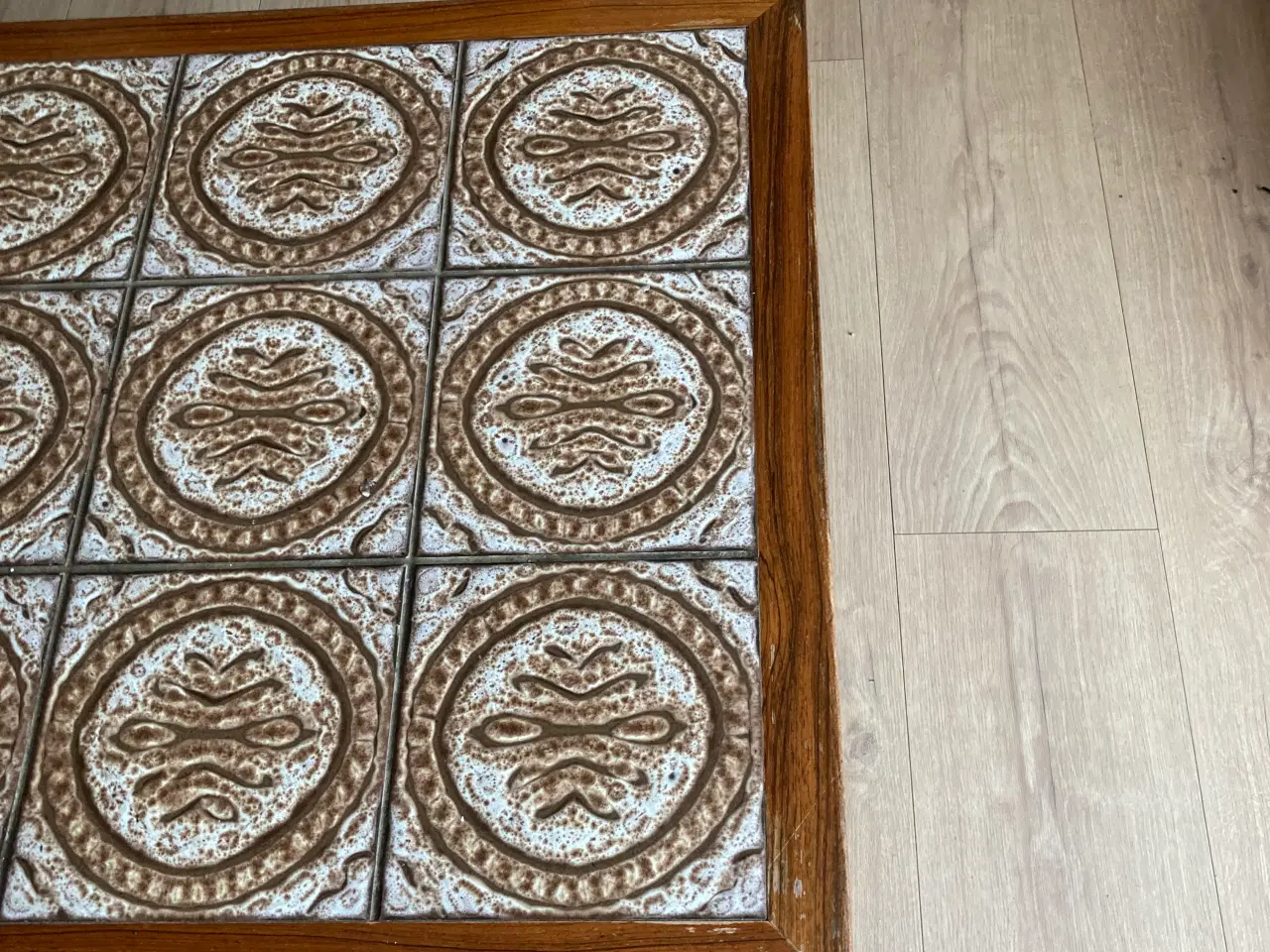 Billede 7 - Sofabord med kakler (sidste dag 28.04.26)