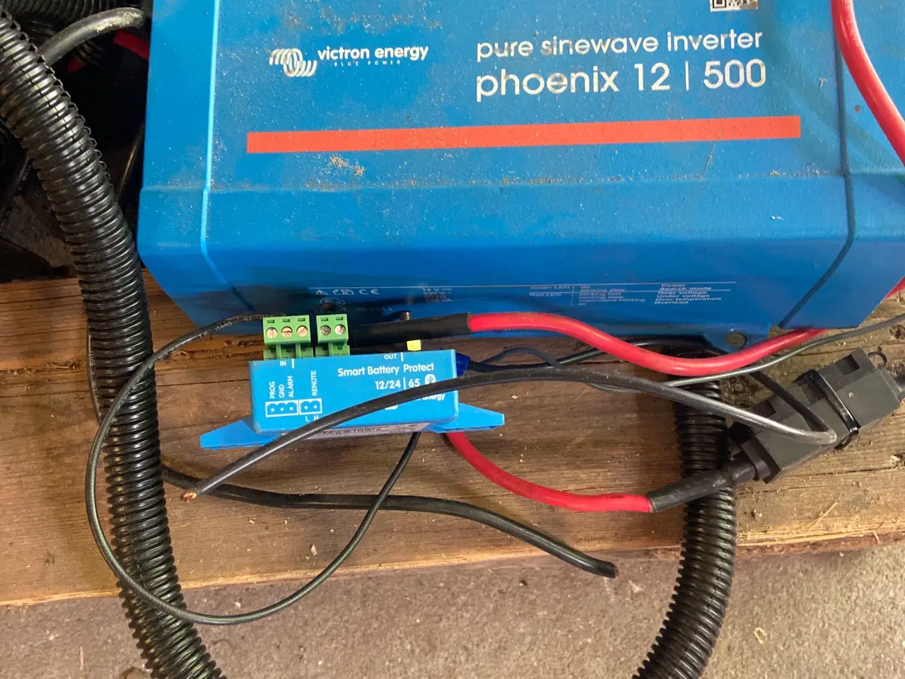 Billede 1 - Victron Phoenix Inverter 12V/500W