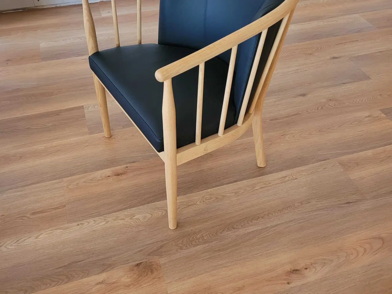 Billede 4 - NY tremmestol EG, med læder