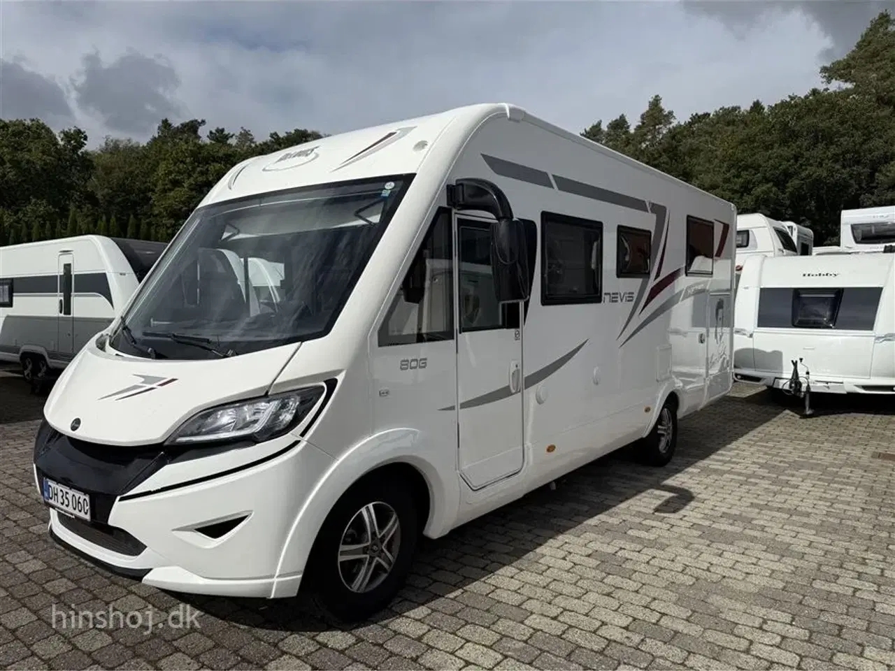 Billede 20 - 2017 - McLouis Nevis 80 G Karat   Lækker autocamper med Queens Bed fra Hinshøj Caravan