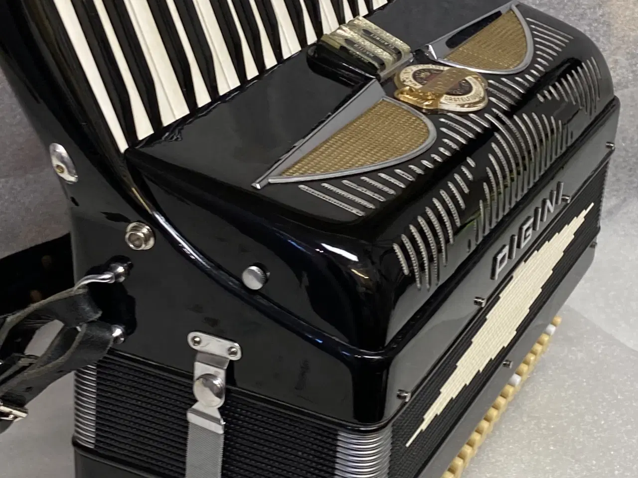 Billede 3 - PIGINI tangharmonika – 41/120 – kompakt og let