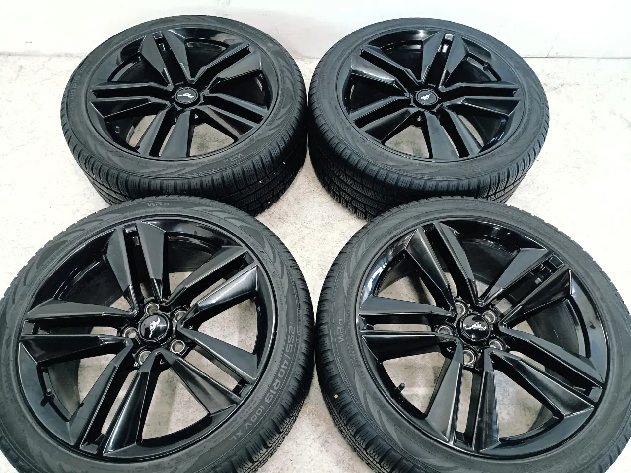 Billede 5 - 5x114,3 19" ET45 nav 70,1ø FORD MUSTANG vintersæt