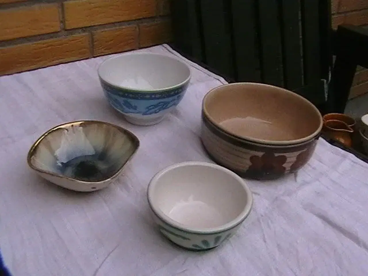 Billede 1 - Keramikskåle, Ældre,men fine.