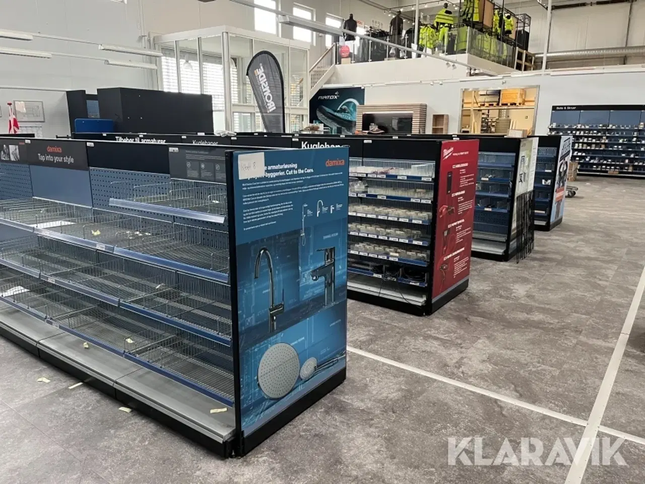 Billede 1 - Værksteds/butik inventar