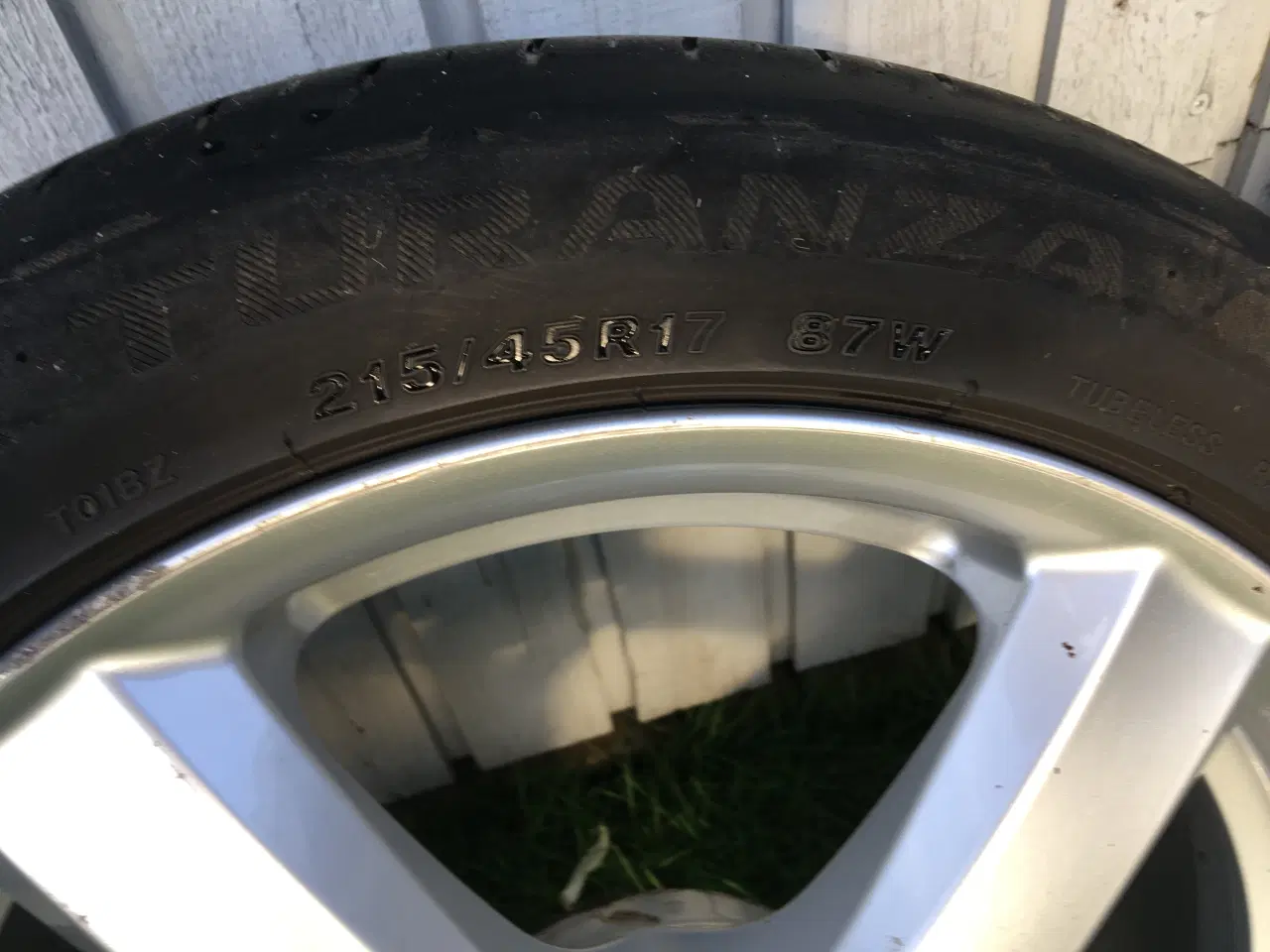 Billede 1 - 4 stk.sommerdæk m.alu fælge 