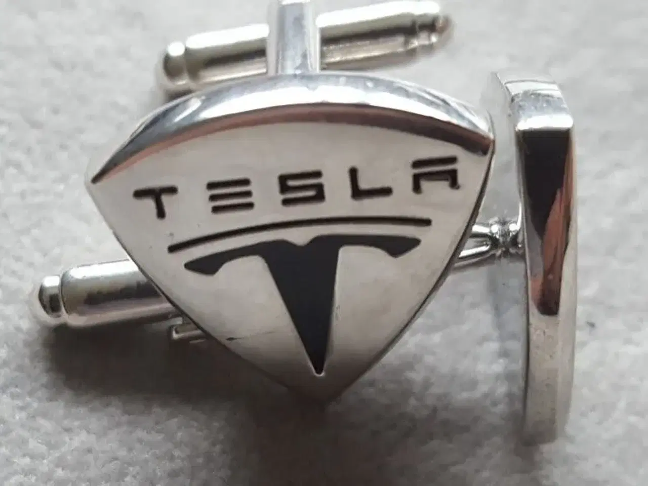 Billede 2 - TESLA bil manchetknapper