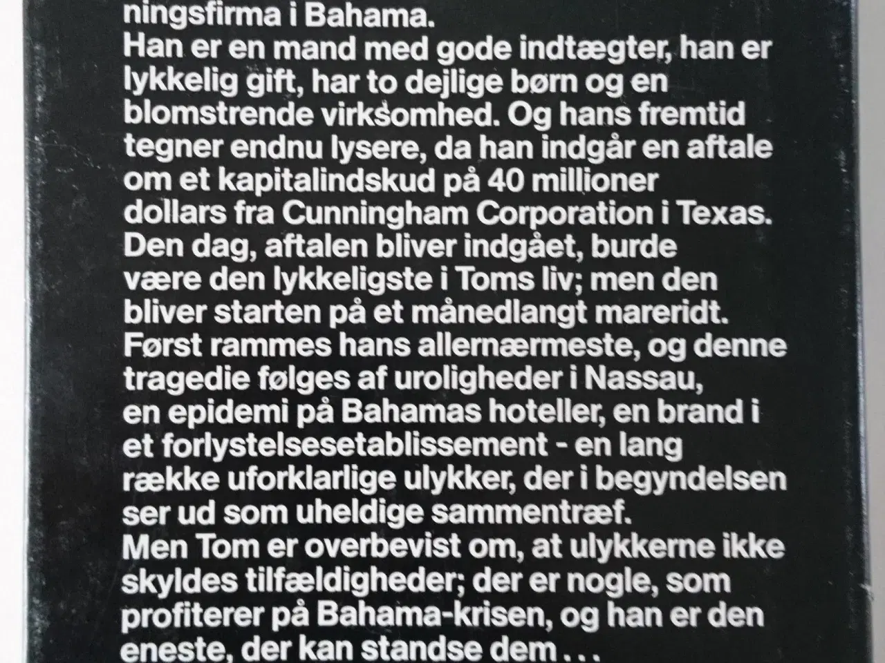 Billede 2 - Bahama-krisen Af Desmond Bagley