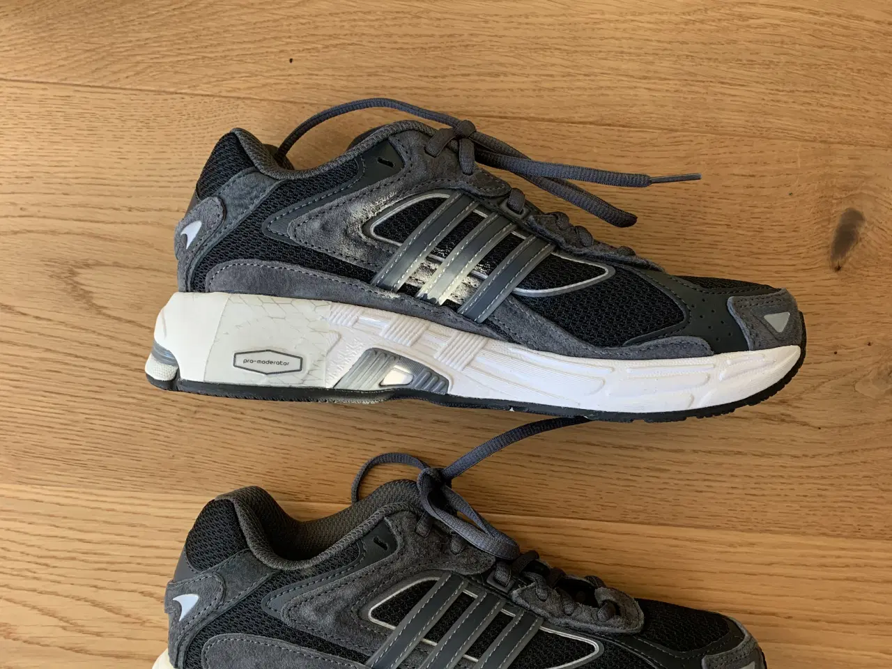 Billede 4 - Adidas sneakers str. 38