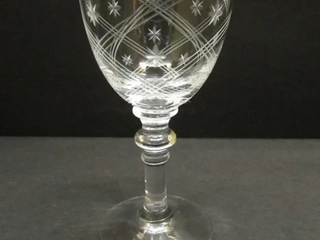 Billede 1 - Kronborg Rødvinsglas. H:140 mm.