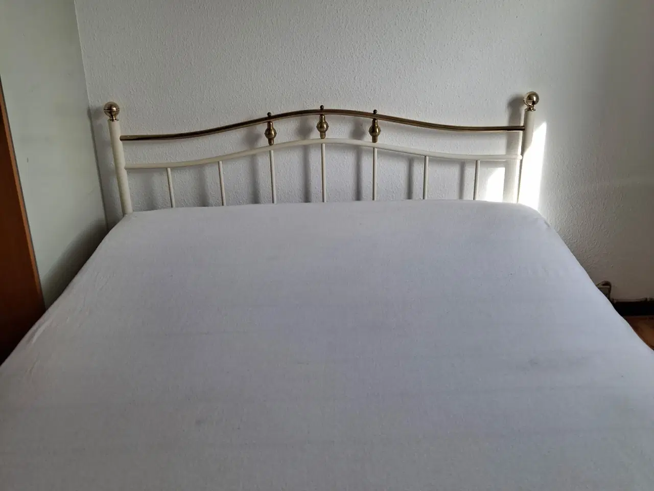 Billede 1 - Seng 