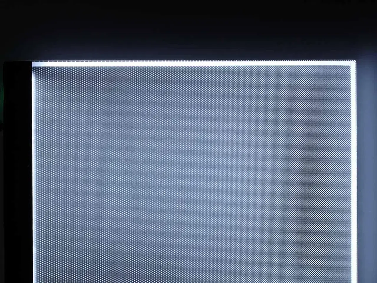 Billede 3 - Lysbord A4 – LED lyspad til optegning og tracing
