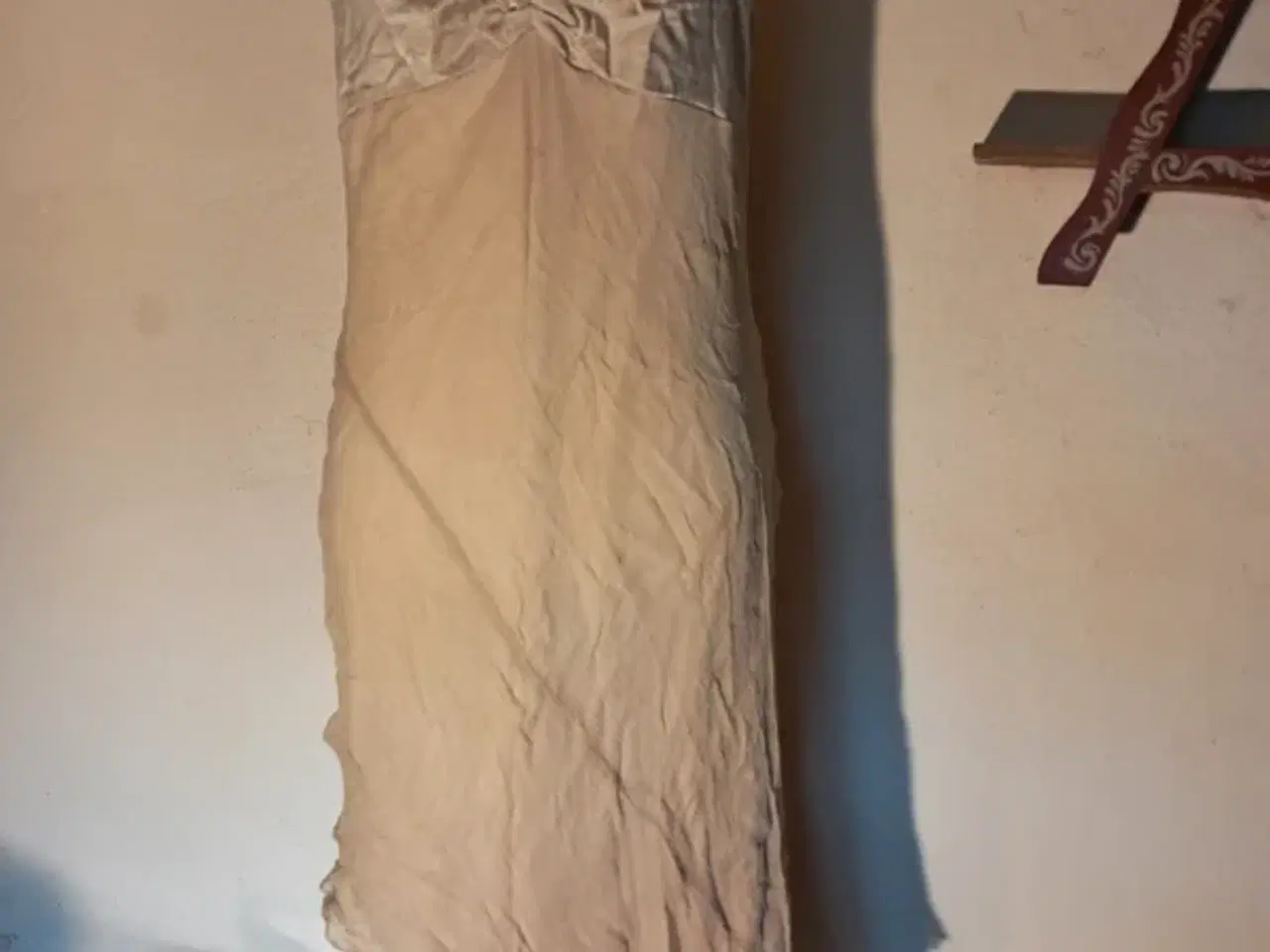 Billede 1 - D. Exterior kjole