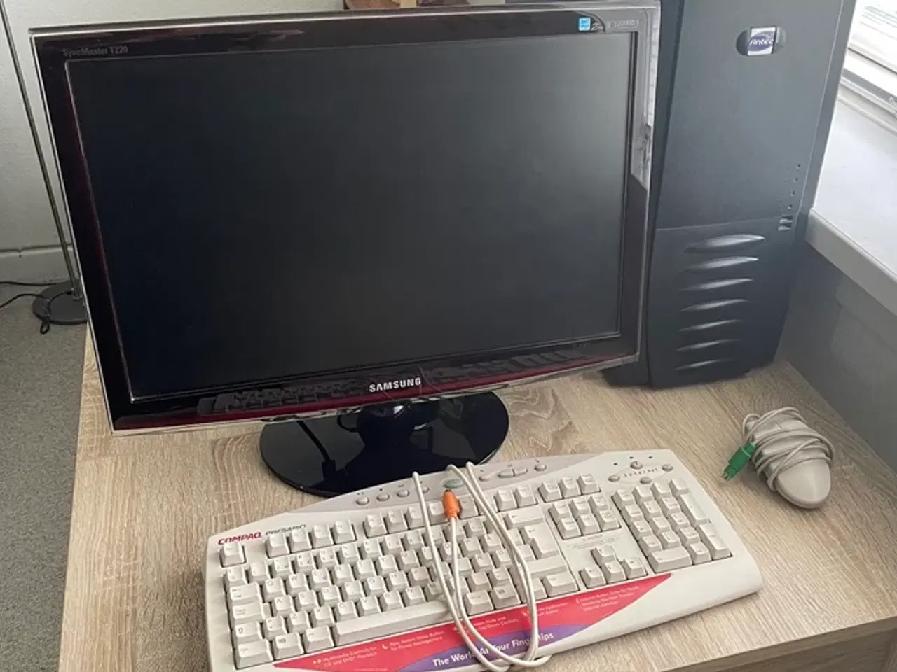 Billede 3 - Stationær PC med Samsung monitor og SSD