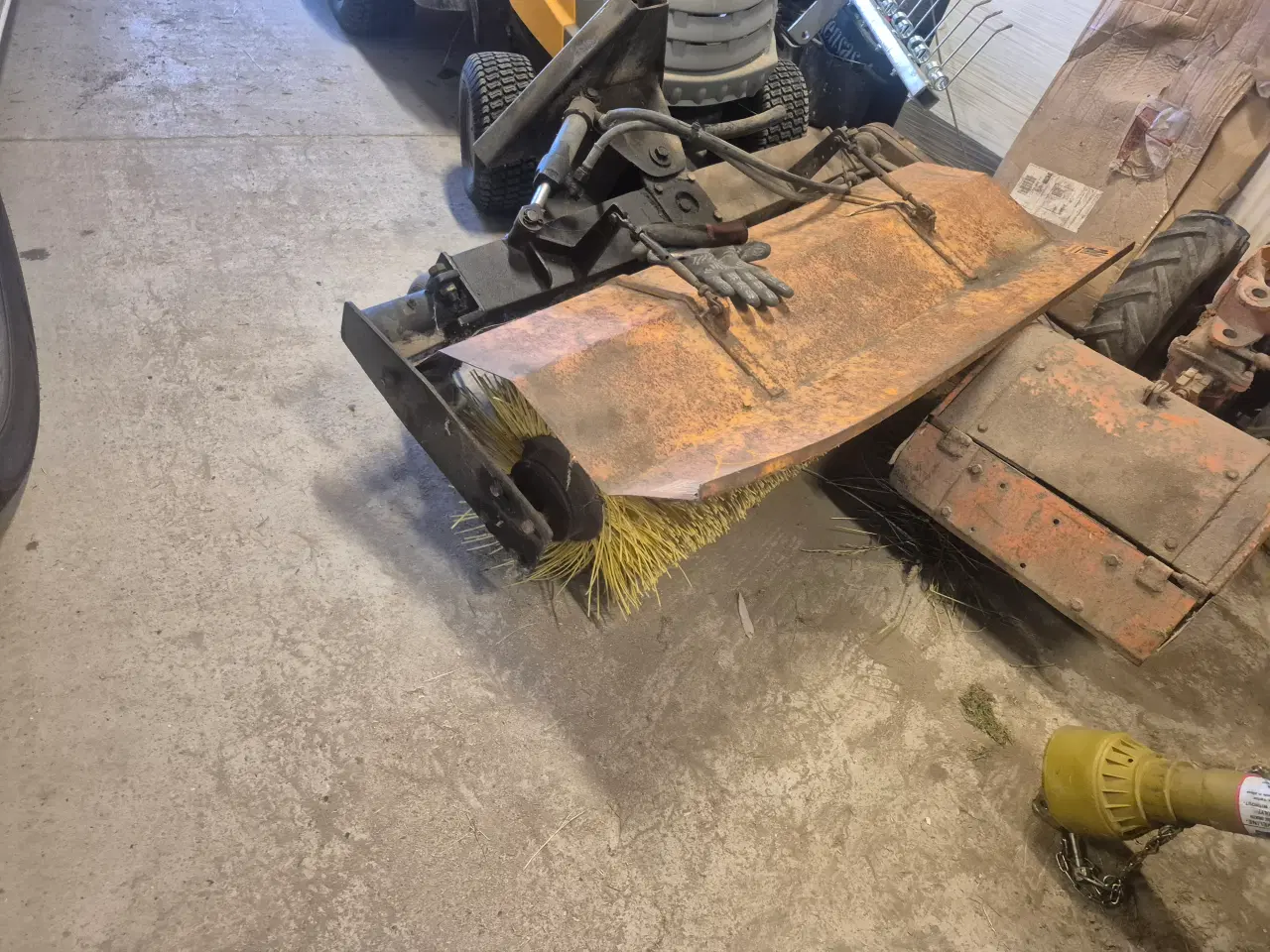 Billede 1 - Kost til minitraktor  PTO m.m