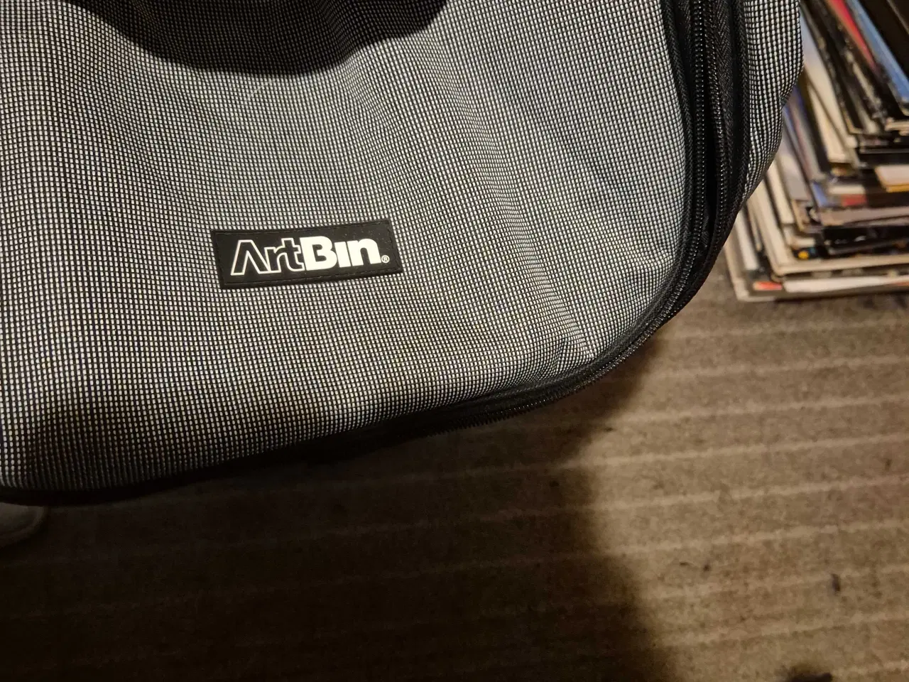 Billede 6 - Taske til hobby med hjul 