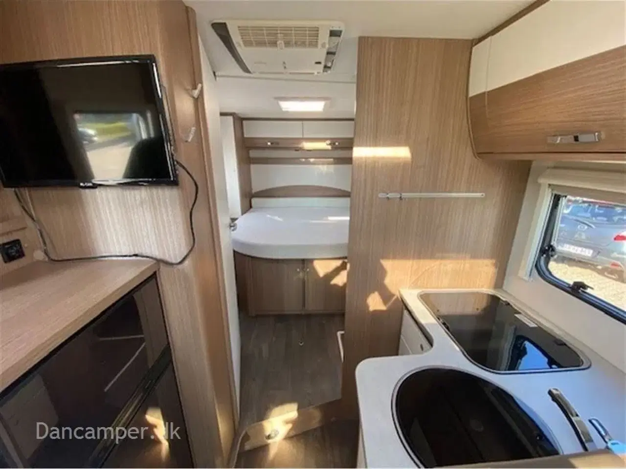 Billede 16 - 2018 - Carado T 339   Under klargøring! Velkørende autocamper med Queens Bed, Solceller, Aircon i bodel samt automatgear