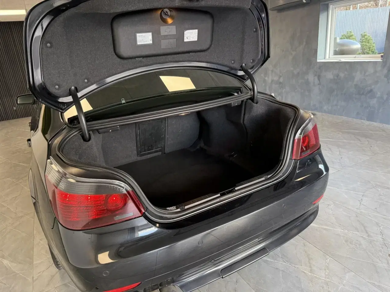 Billede 6 - BMW 550i 4,8 367HK 6g Aut.