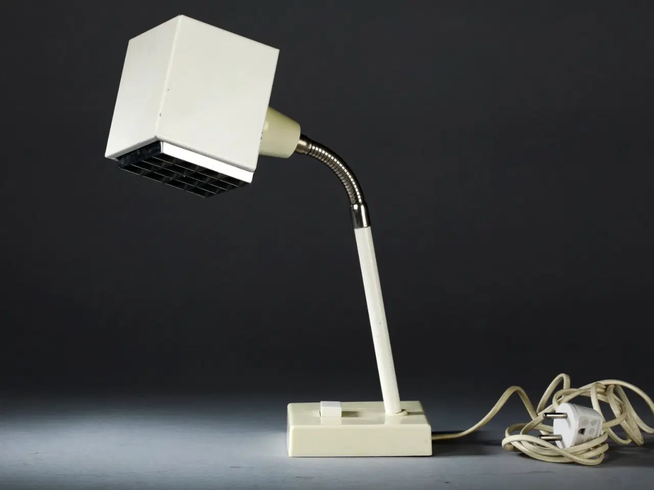 Billede 4 - Bjørn Svensson bordlampe - model Kubic