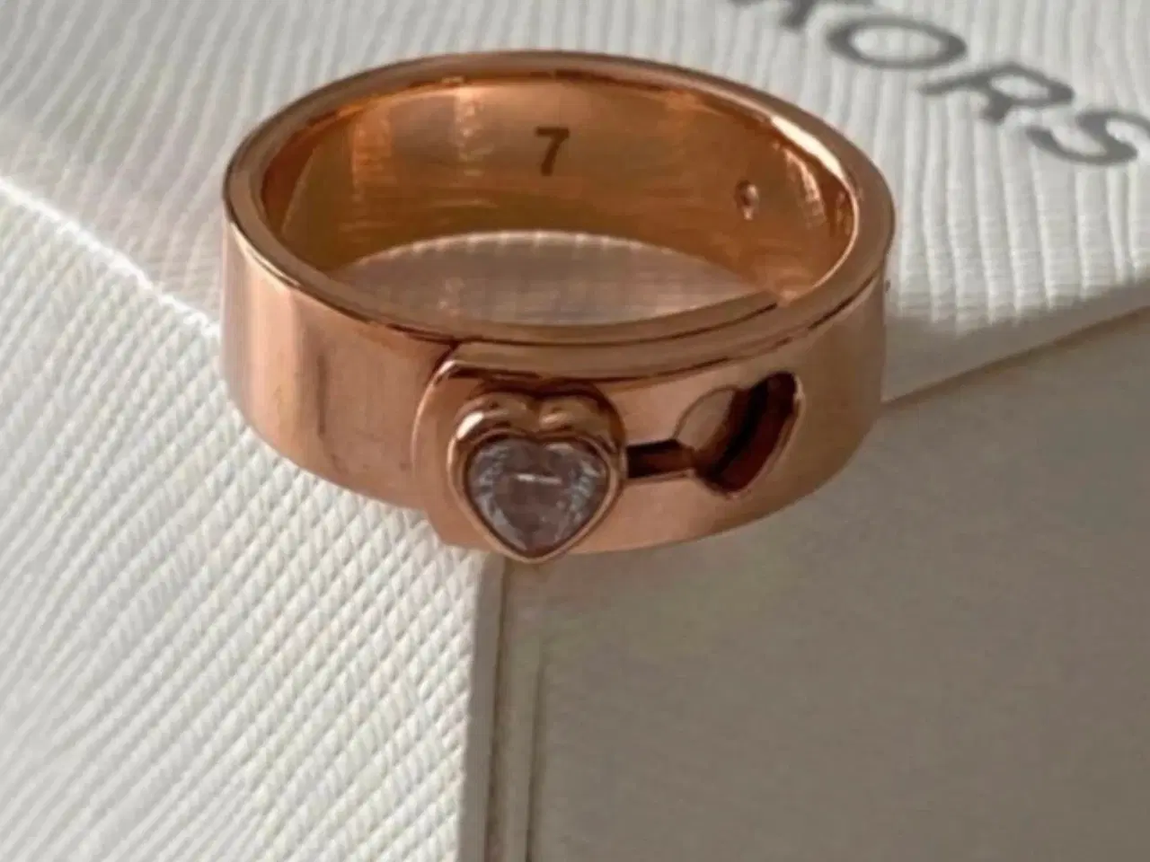 Billede 1 - Michael Kors ring str. 55