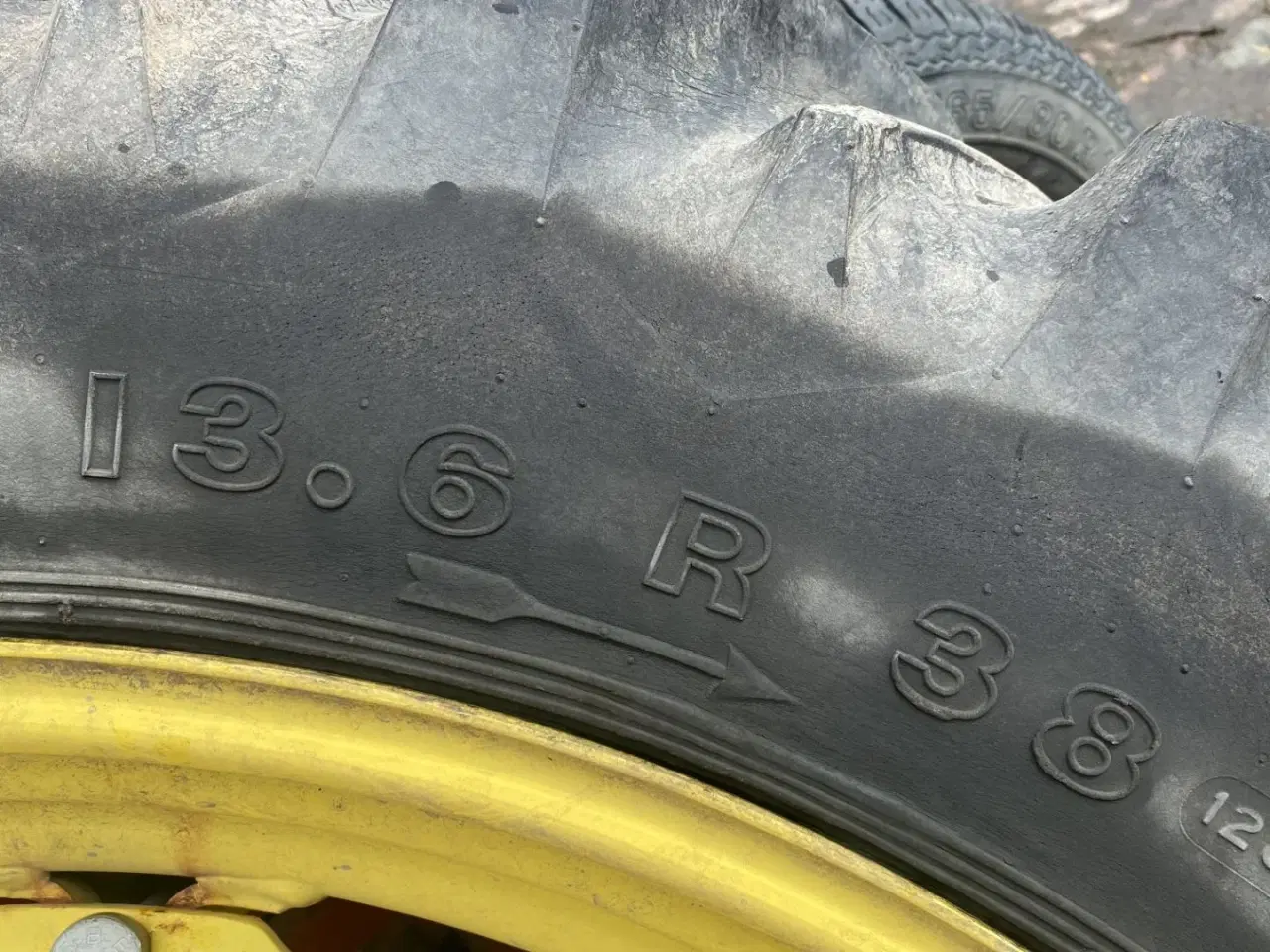 Billede 4 - Firestone 13.6 R38