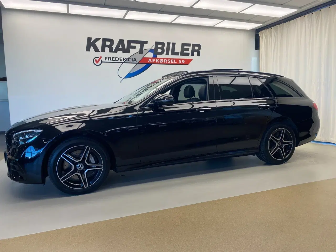 Billede 2 - Mercedes E300 de 2,0 AMG Line stc. aut.