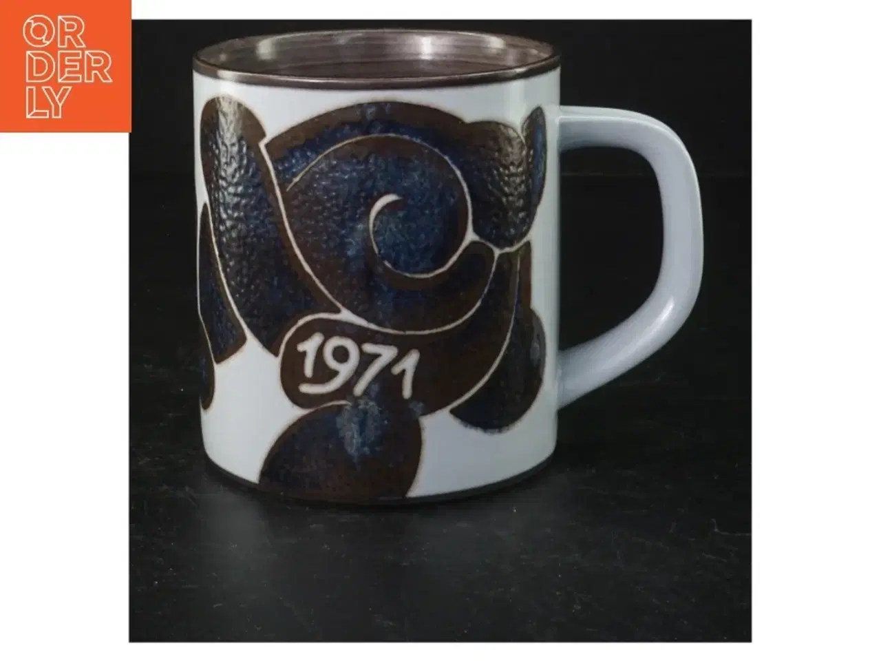 Billede 1 - Keramikkrus, årgangskrus 1971 fra Royal Copenhagen (str. 11,5 cm)