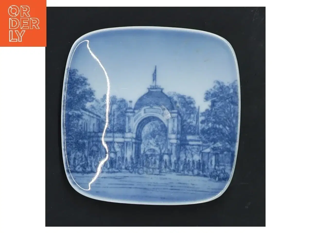 Billede 1 - Plakette med Tivoli-motiv fra B&G (str. 8,5x8,5 cm)