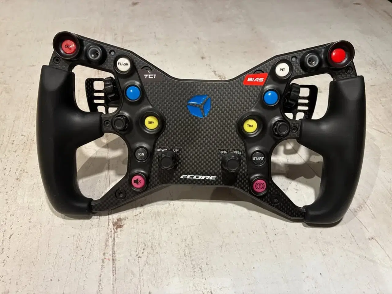 Billede 4 - Cube Controls F-Core – 2 paddles + HUB