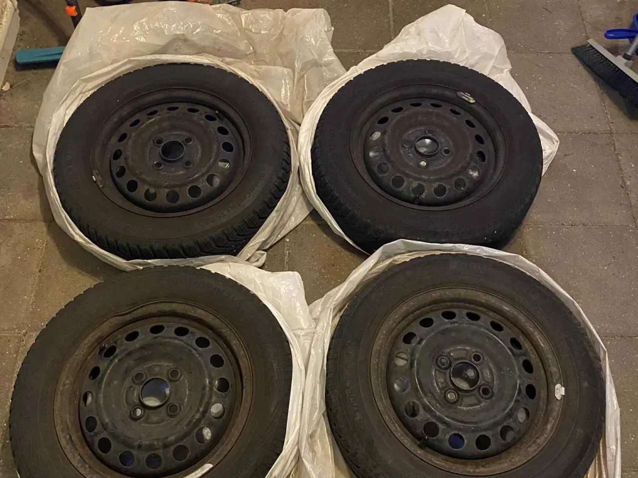 Billede 1 - Continental vinterdæk 175/65 R14 M+S+ snefnug