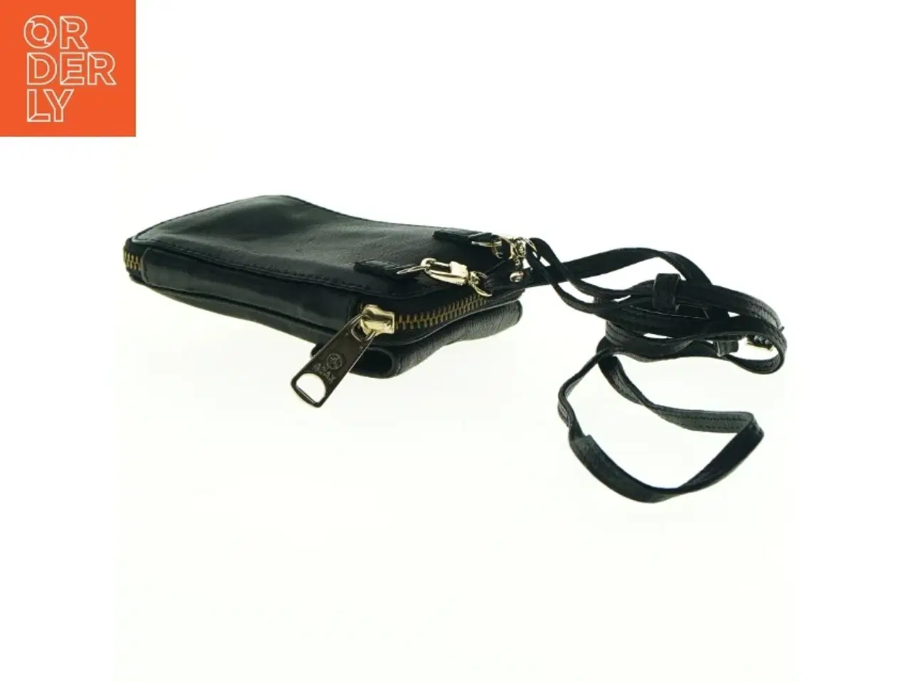 Billede 3 - Sort lædertaske med skulderrem Adax (str. 15 x 9 cm)