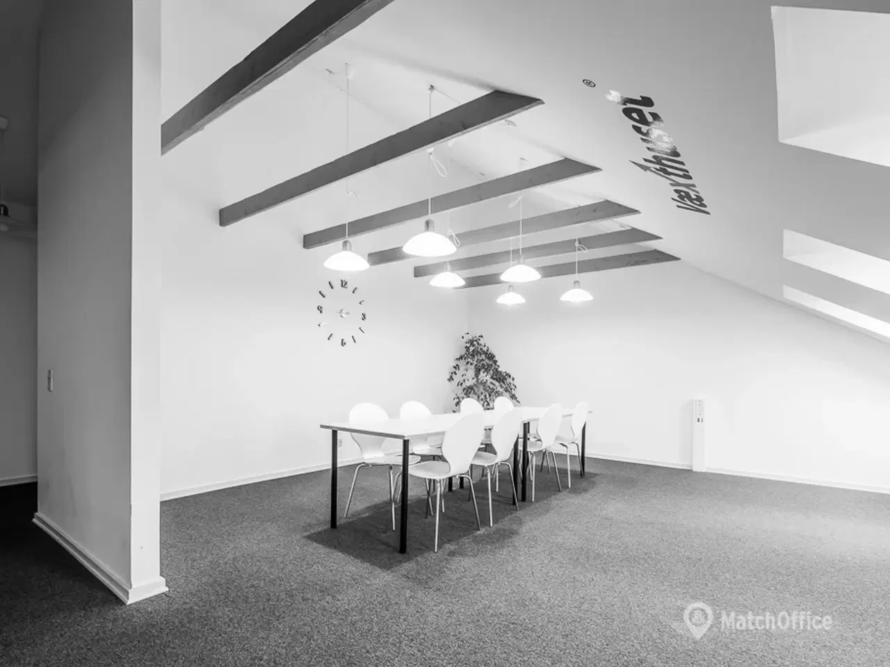 Billede 12 - Kontor til leje i Risskov – unikke lokaler med synlige hanebjælker!