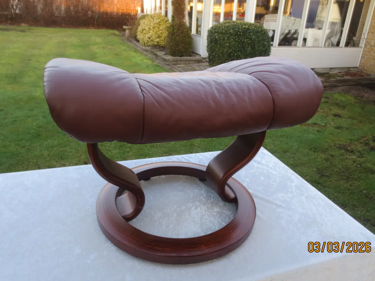 Billede 3 - 1 stk Fodskammel med Brun læder