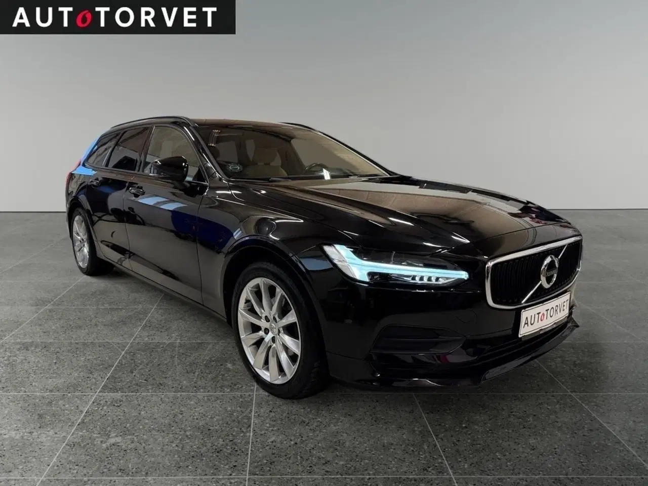 Billede 2 - Volvo V90 2,0 D4 190 Momentum aut.