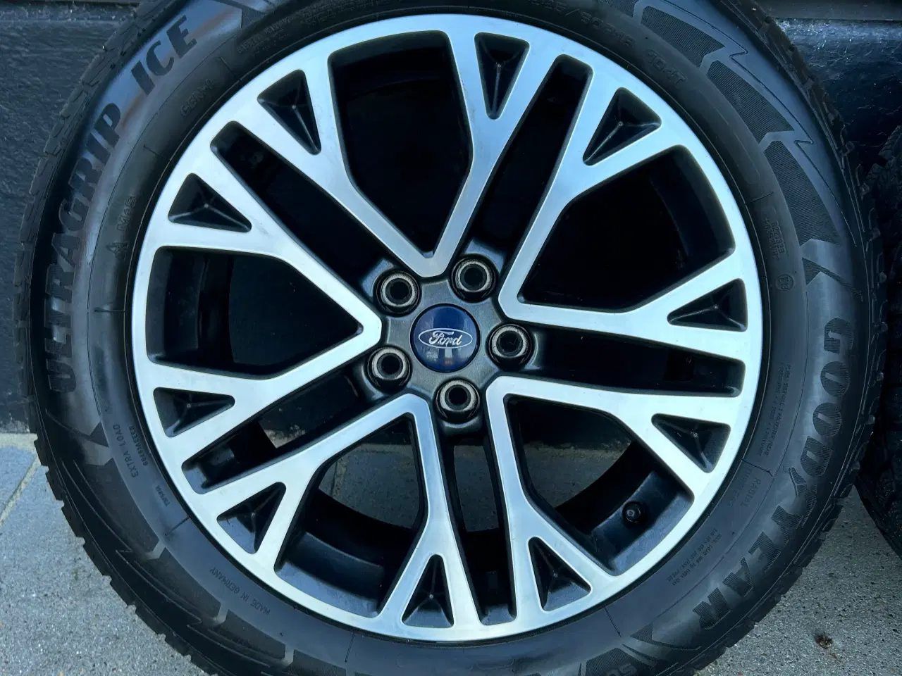 Billede 2 - Alufælger med vinterdæk