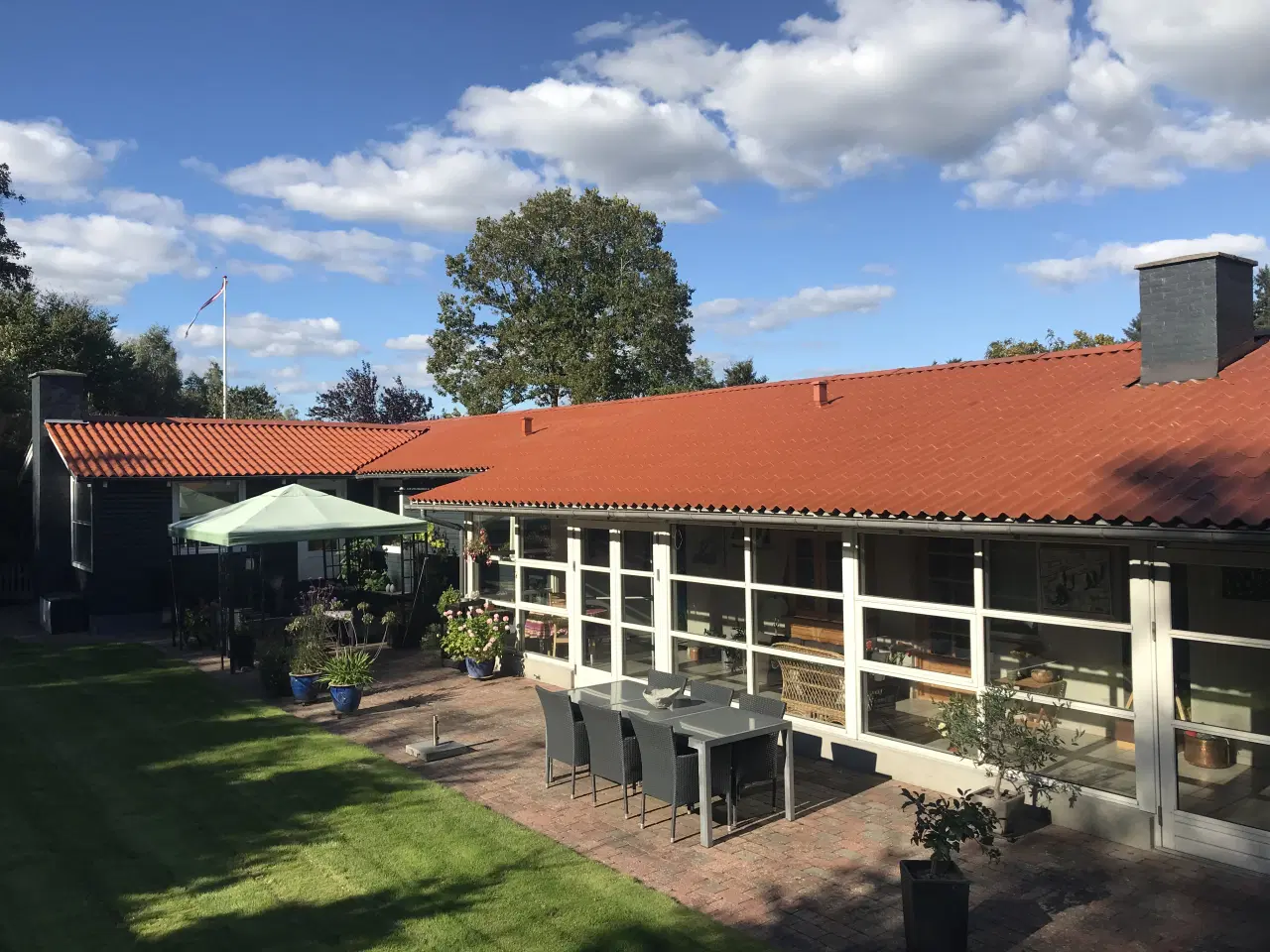 Billede 1 - Villa / landsted ud til limfjorden