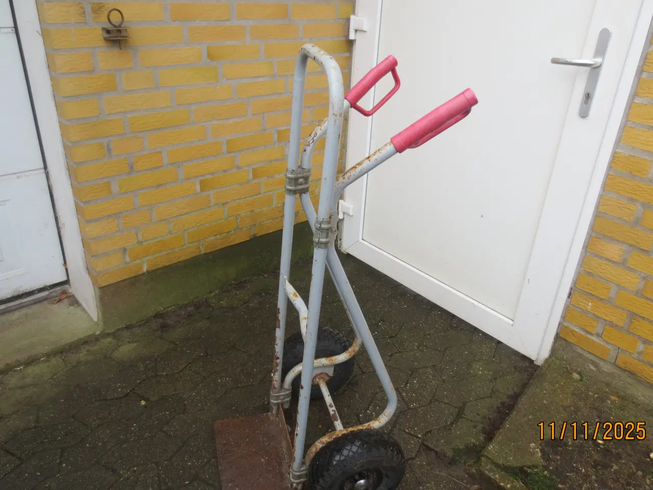 Billede 2 - 1 stk Sækkevogn med luftgummihjul 