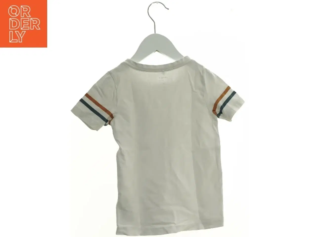 Billede 2 - T-Shirt fra Name It (str. 110 cm)
