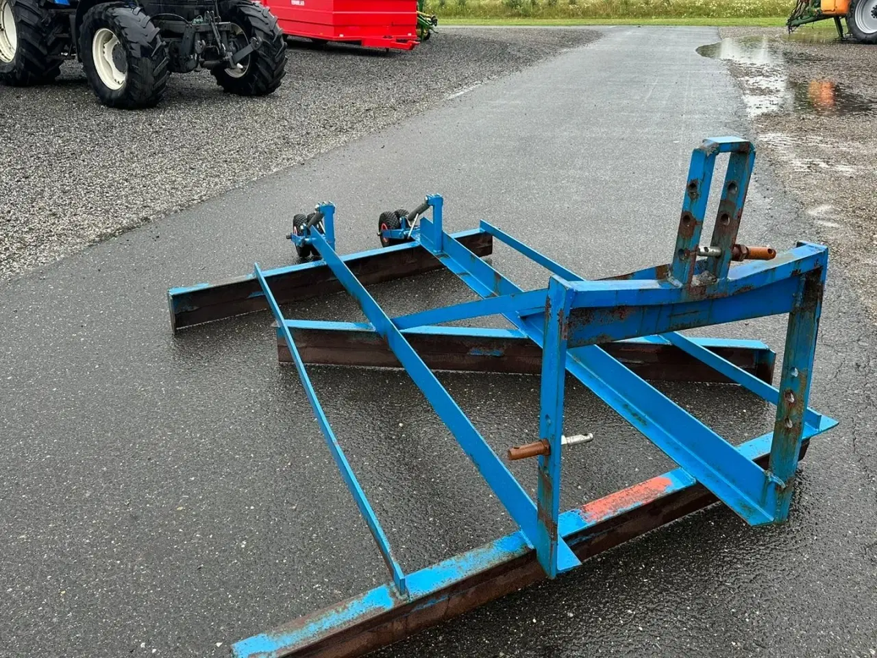 Billede 5 - AP Hedegaard Liftophængt