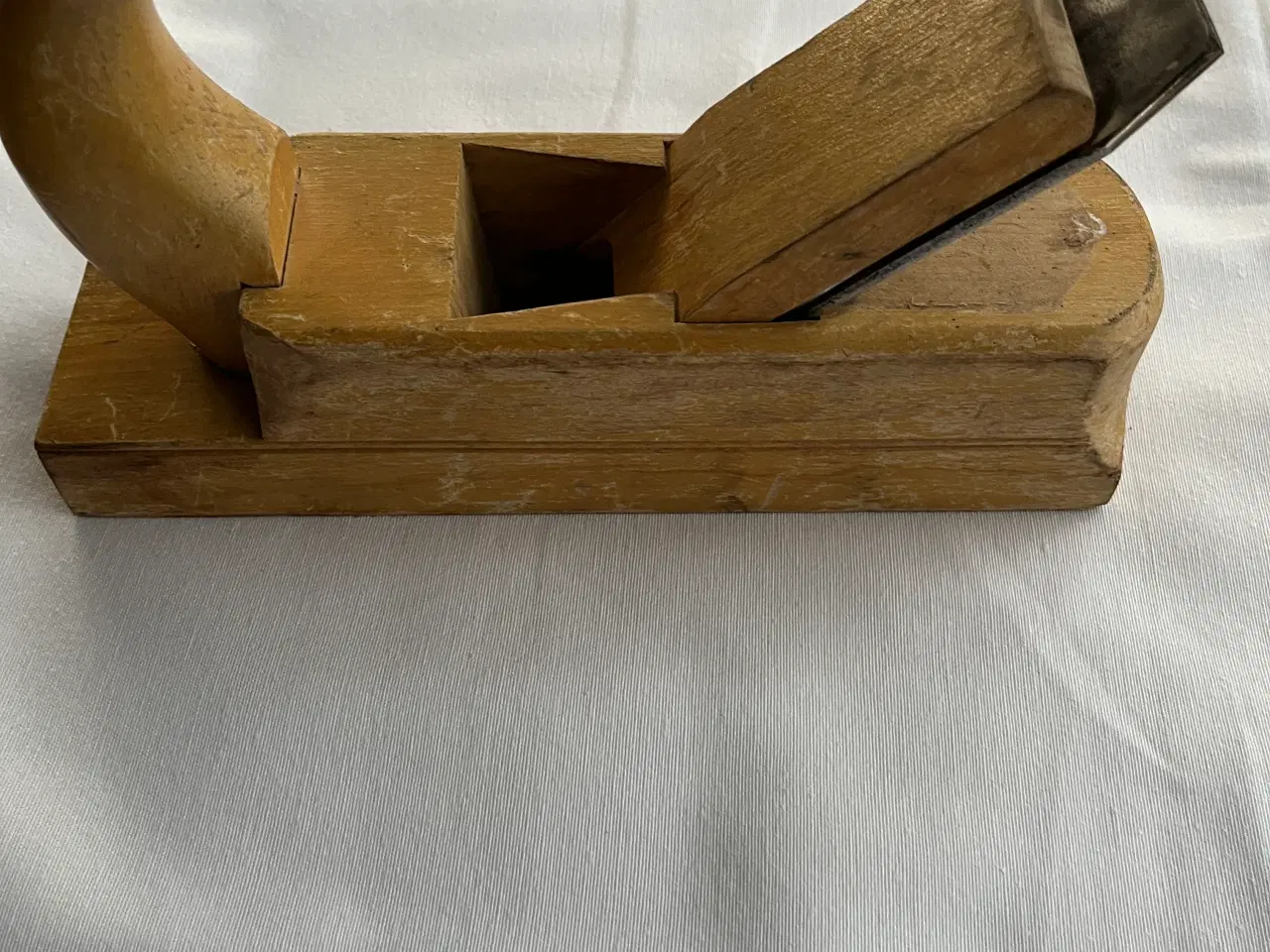 Billede 3 - Gammel høvl i træ