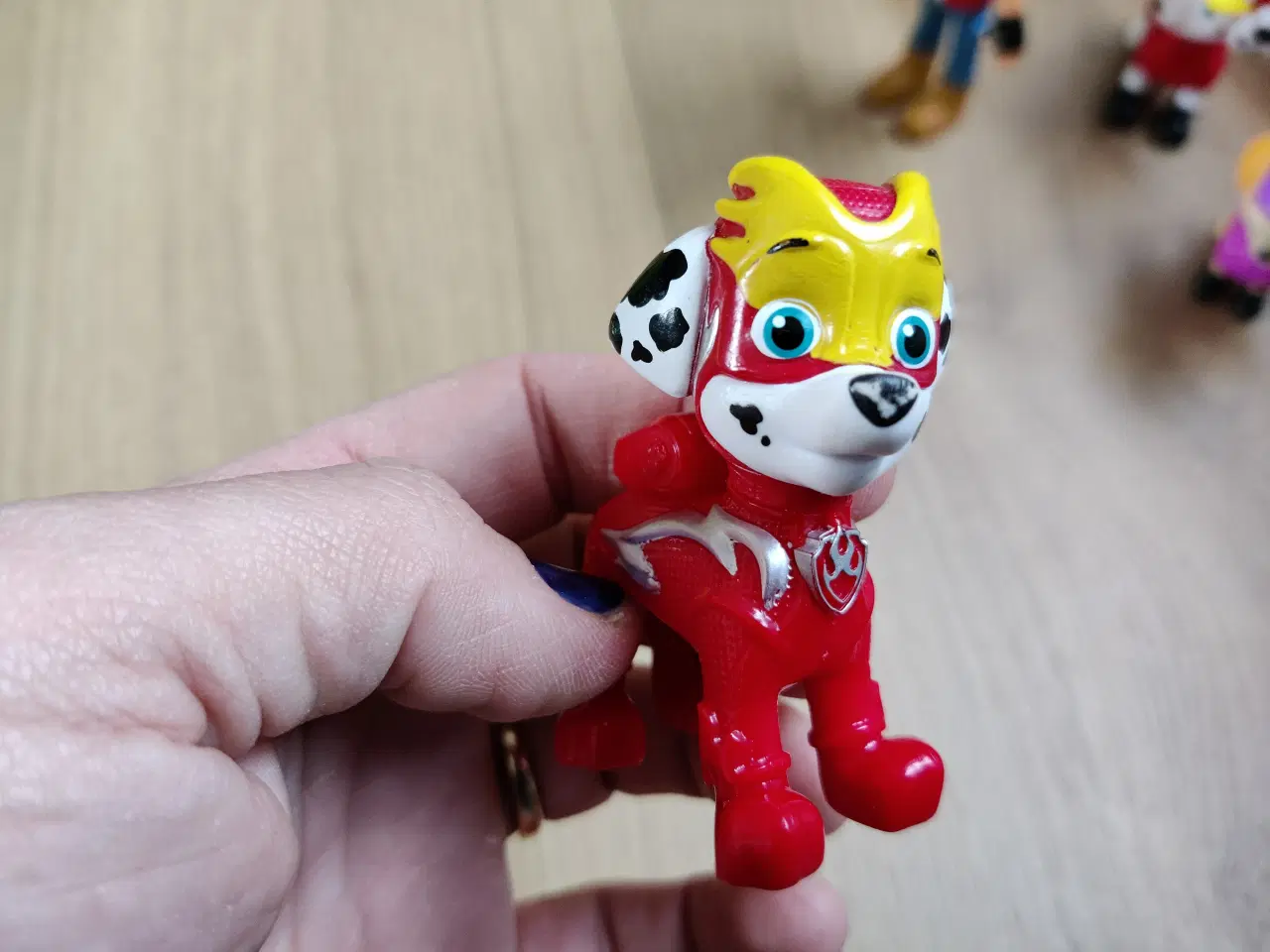 Billede 5 - Paw Patrol figur inkl. køretøjer.
