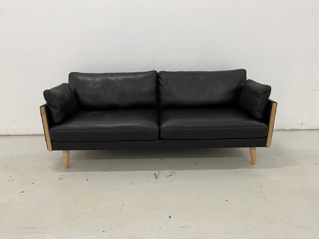 Billede 1 - Horisont BD 3 Pers.Sofa i sort semianilin læder.