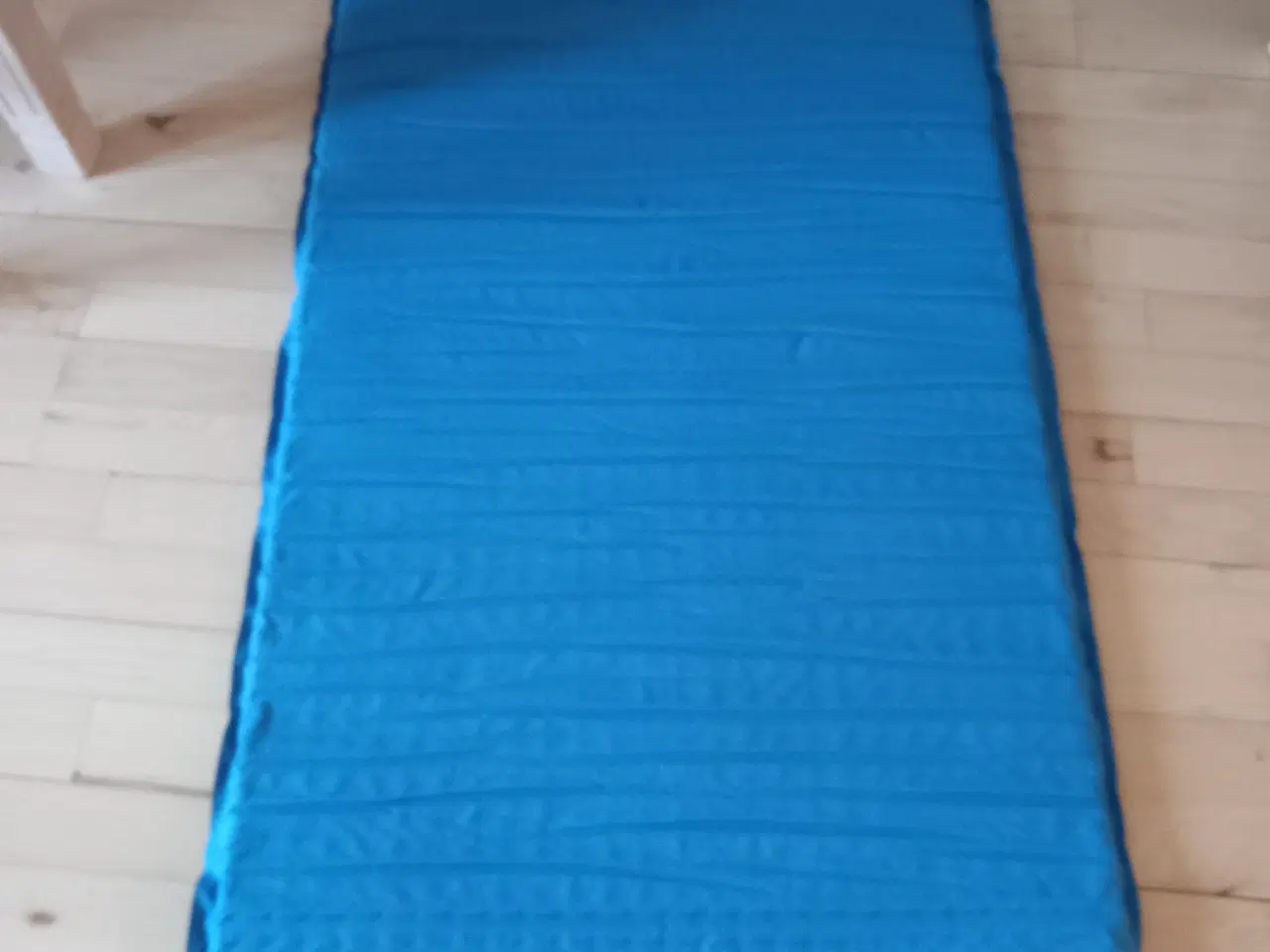 Billede 2 - Selvoppusteligt liggeunderlag