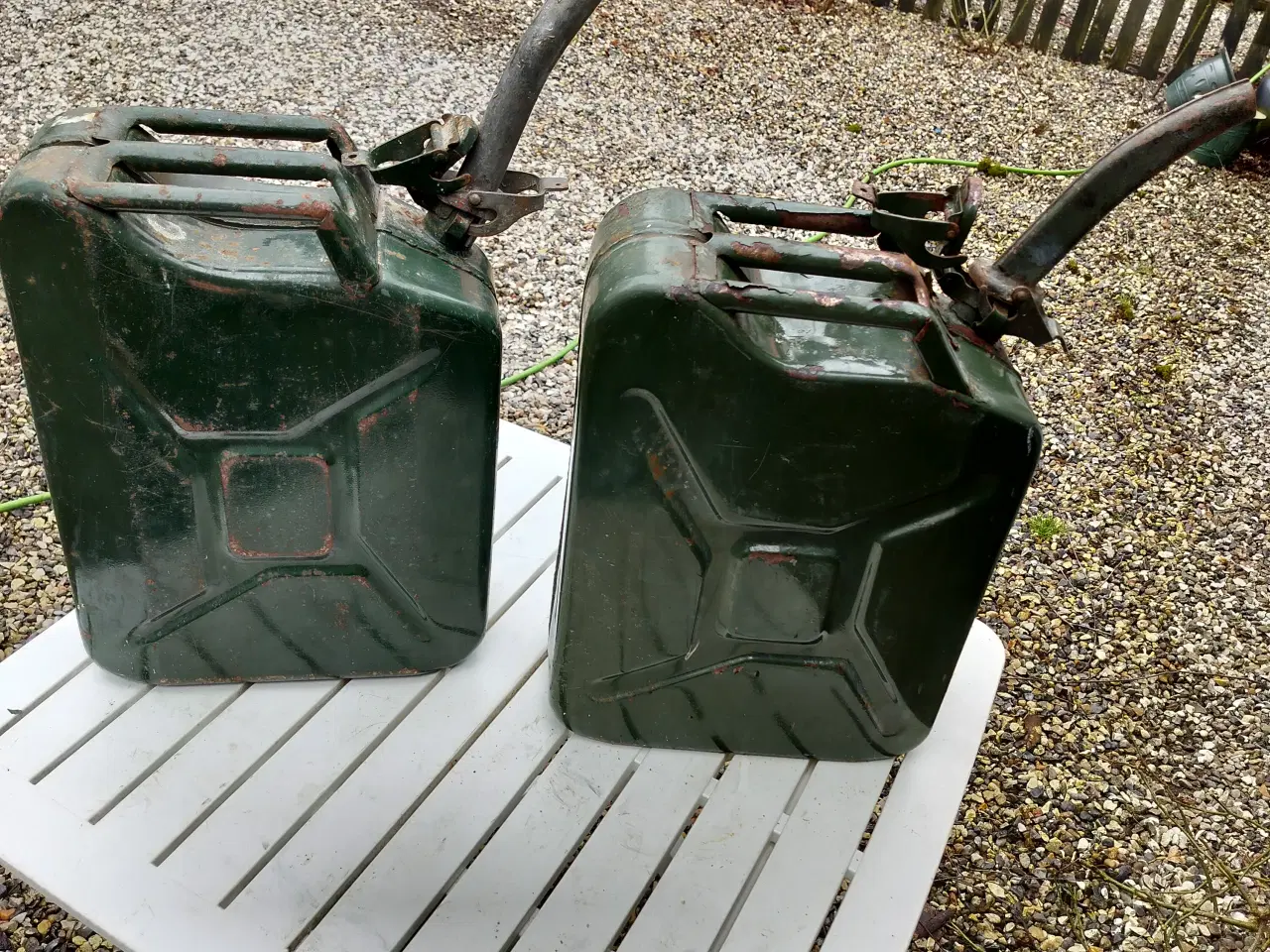 Billede 1 - Jerrycan benzindunke stål 20 L med hældetud