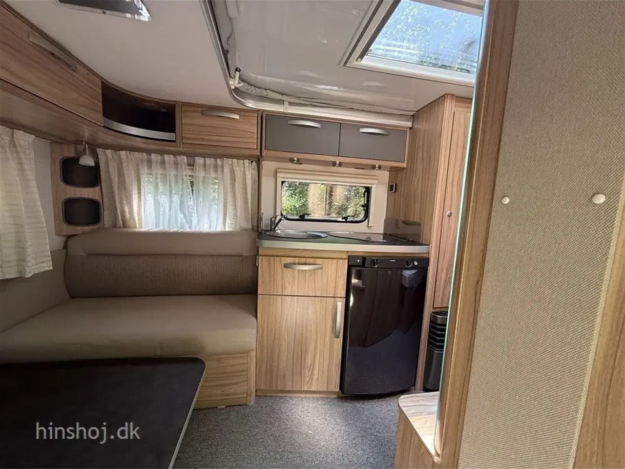 Billede 10 - 2023 - Eriba FEELING 470   Dejlig vogn med enkelsenge med lameludtræk fra Hinshøj Caravan A/S