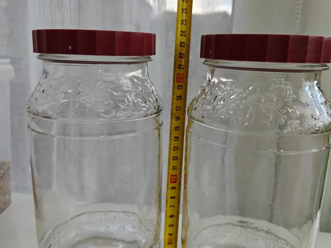 Billede 5 - 2 store glaskrukker, evt til mad