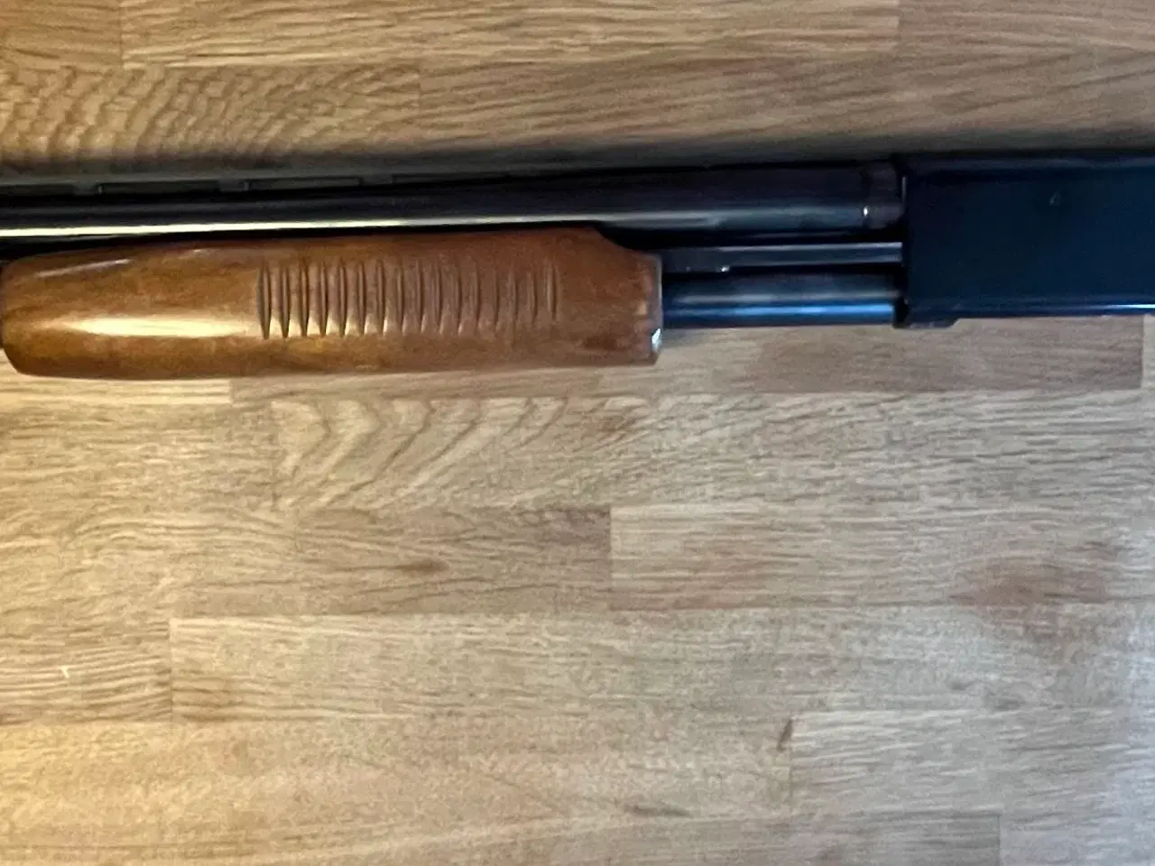 Billede 2 - 12/76 Mossberg 500 ATP8 pumpgun